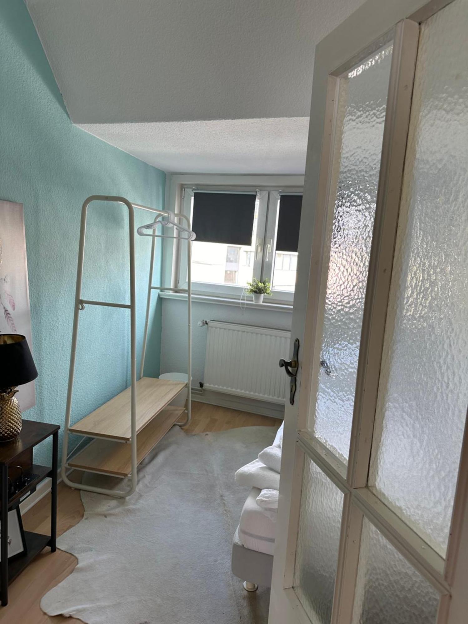 Gemuetliche Dachgeschosswohnung Хильдесхайм Экстерьер фото